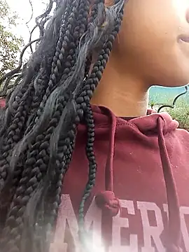 bonnie 18x online show from November 29, 7:58 pm