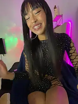 Snapshot of bonnie_18x chatting on February 25, 5:41 am bonnie 18x online show from February 25, 5:41 am