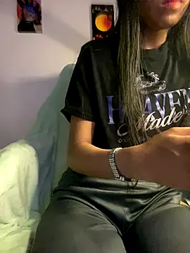 bonnie 18x online show from October 27, 11:38 pm