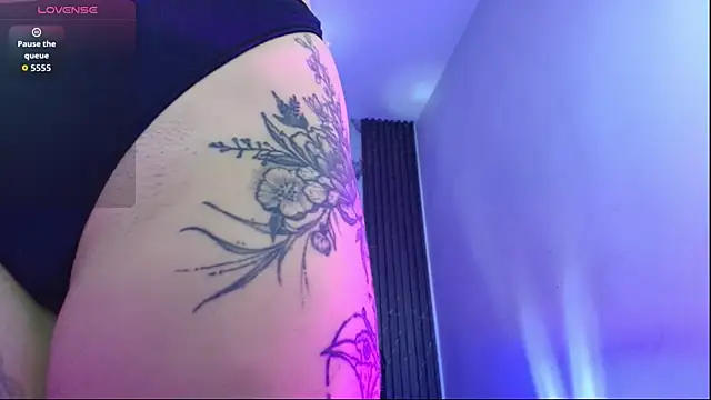 luccianagreyy online show from May 5, 12:08 pm