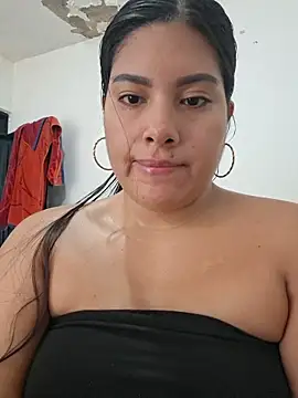 steisy325 online show from July 22, 2:52 pm