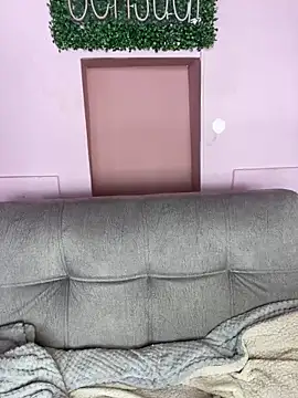 Snapshot of PoliBenett_ chatting on February 18, 8:25 pm PoliBenett online show from February 18, 8:25 pm