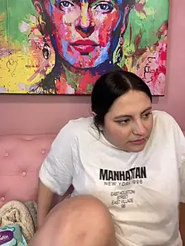 Snapshot of PoliBenett_ chatting on February 22, 8:29 am PoliBenett online show from February 22, 8:29 am