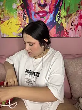 Snapshot of PoliBenett_ chatting on February 22, 12:16 am PoliBenett online show from February 22, 12:16 am