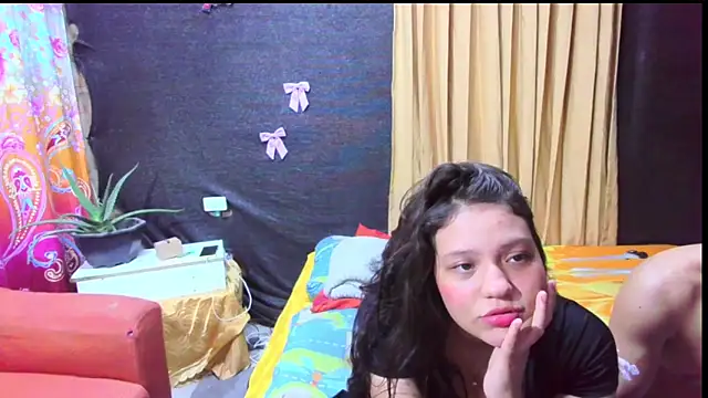 Snapshot of emily_69_porno chatting on October 16, 3:59 am emily 69 porno online show from October 16, 3:59 am