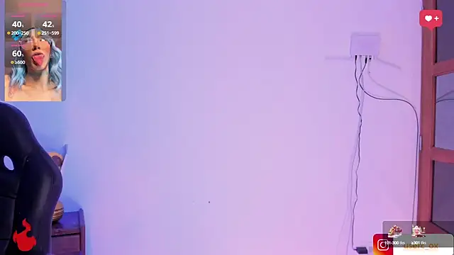 Snapshot of haanna_thompsoon chatting on December 20, 6:02 pm haanna thompsoon online show from December 20, 6:02 pm