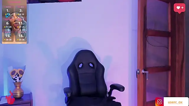 Snapshot of haanna_thompsoon chatting on December 22, 5:22 am haanna thompsoon online show from December 22, 5:22 am