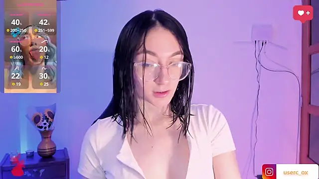 Snapshot of haanna_thompsoon chatting on December 30, 9:19 pm haanna thompsoon online show from December 30, 9:19 pm