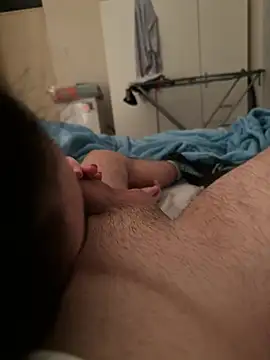 Snapshot of jessieandjames29 chatting on January 25, 1:10 am jessieandjames29 online show from January 25, 1:10 am