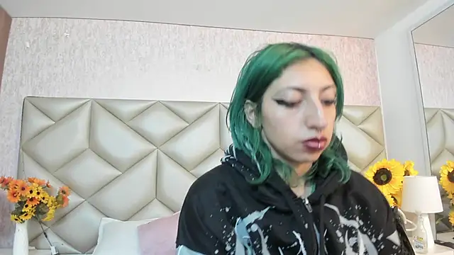 Snapshot of Im_gaia chatting on November 27, 12:16 pm Im gaia online show from November 27, 12:16 pm