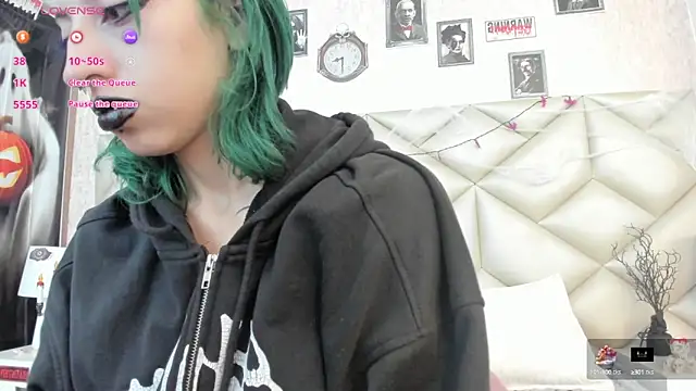 Snapshot of Im_gaia chatting on October 22, 12:26 pm Im gaia online show from October 22, 12:26 pm