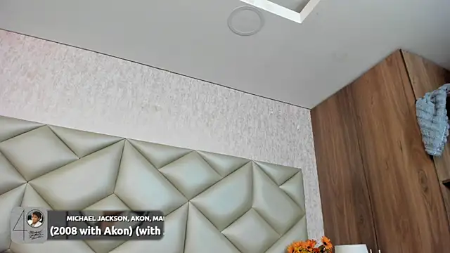 Snapshot of Im_gaia chatting on November 20, 12:06 pm Im gaia online show from November 20, 12:06 pm