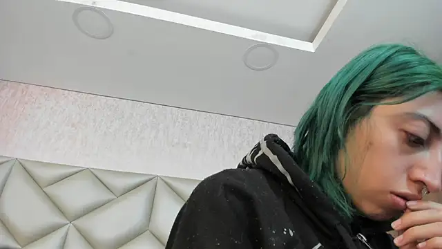 Snapshot of Im_gaia chatting on November 22, 12:15 pm Im gaia online show from November 22, 12:15 pm