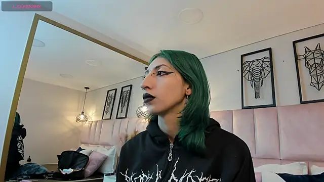 Snapshot of Im_gaia chatting on November 30, 12:28 pm Im gaia online show from November 30, 12:28 pm