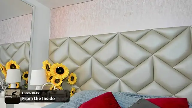 Snapshot of Im_gaia chatting on November 11, 12:11 pm Im gaia online show from November 11, 12:11 pm