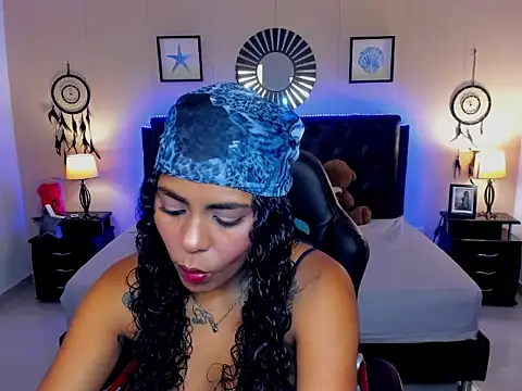 Edelaine rogers online show from April 22, 5:03 am