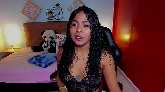 Edelaine rogers online show from April 19, 4:02 am