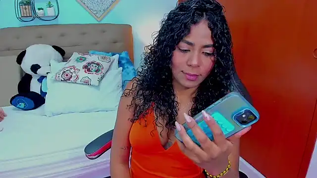 Edelaine rogers online show from February 24, 5:52 am