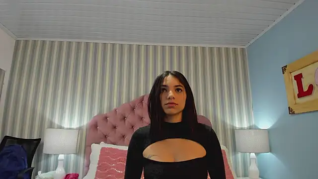 HazelMoret online show from February 27, 12:12 pm