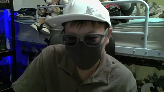 Owl1216 online show from December 8, 1:03 pm