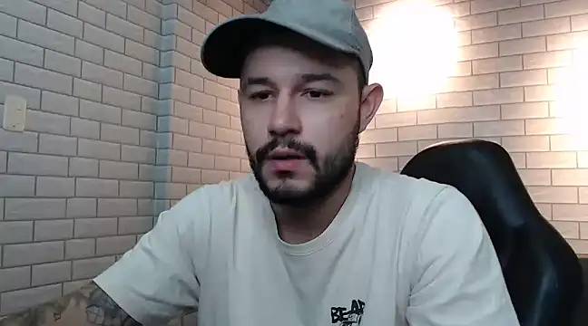 Snapshot of adel_hard_ chatting on December 2, 6:38 pm adel hard online show from December 2, 6:38 pm