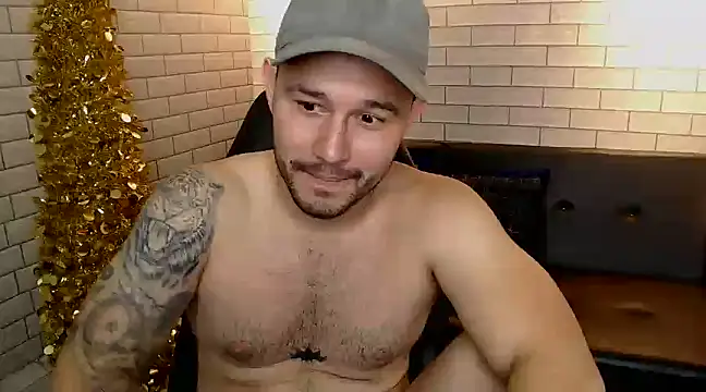 Snapshot of adel_hard_ chatting on December 9, 10:09 pm adel hard online show from December 9, 10:09 pm