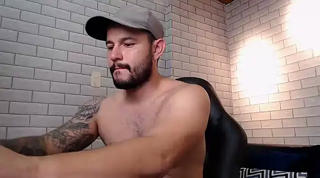 Snapshot of adel_hard_ chatting on December 4, 10:24 pm adel hard online show from December 4, 10:24 pm