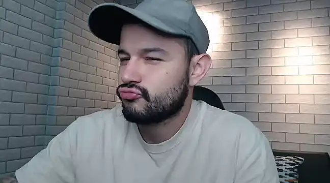 Snapshot of adel_hard_ chatting on December 5, 12:28 pm adel hard online show from December 5, 12:28 pm