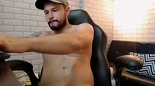 Snapshot of adel_hard_ chatting on December 3, 12:52 am adel hard online show from December 3, 12:52 am