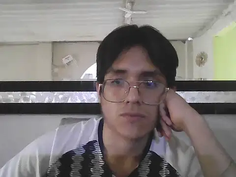 Snapshot of HardDick2 chatting on June 21, 9:53 pm HardDick2 online show from June 21, 9:53 pm