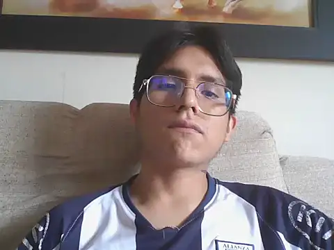 Snapshot of HardDick2 chatting on June 14, 7:59 pm HardDick2 online show from June 14, 7:59 pm