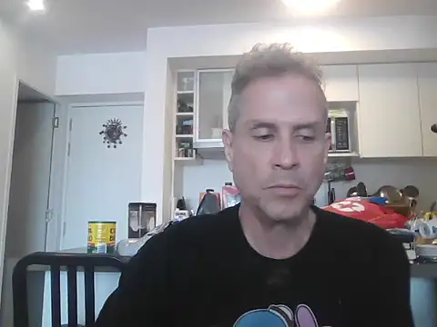 Snapshot of Diegoperrote682661 chatting on December 4, 3:22 pm Diegoperrote682661 online show from December 4, 3:22 pm