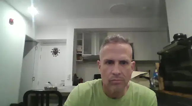 Diegoperrote682661 online show from December 11, 4:18 am