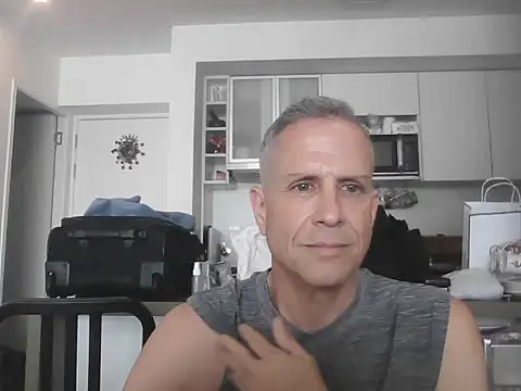 Diegoperrote682661 online show from October 6, 7:03 pm
