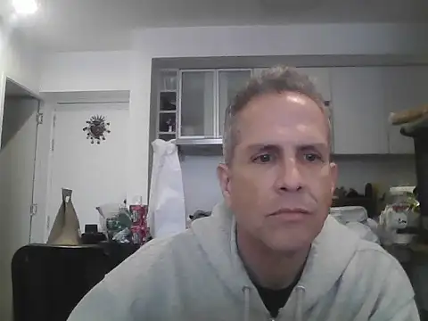 Diegoperrote682661 online show from October 2, 10:57 pm