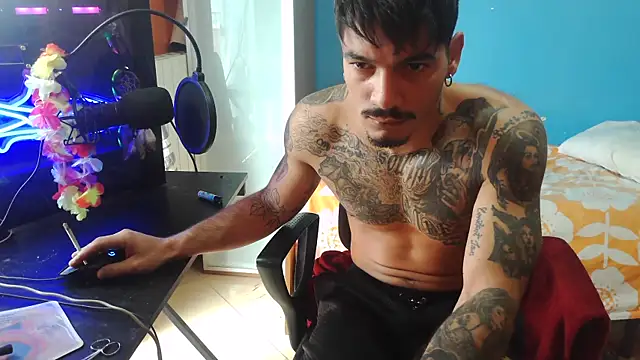 Badboyi1997 online show from October 3, 12:39 pm