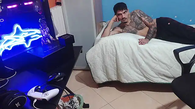 Badboyi1997 online show from October 16, 1:47 am