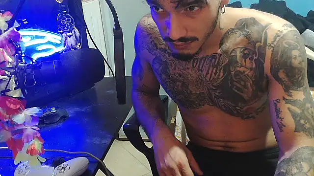 Badboyi1997 online show from September 29, 10:26 pm