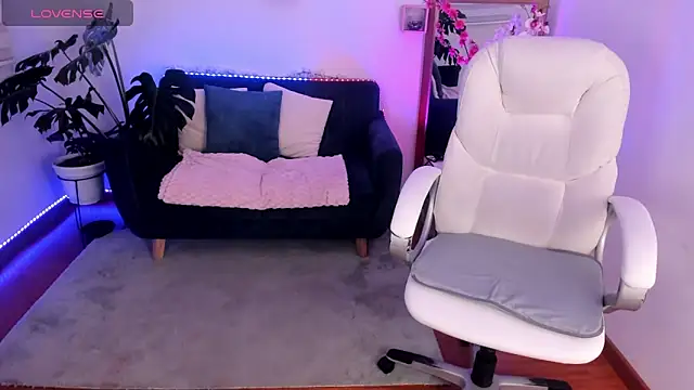 Pamela cheverry online show from March 5, 7:05 am