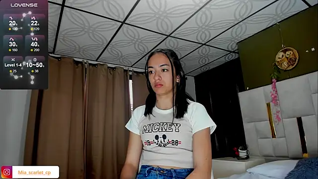 Mia scarlet69 online show from May 8, 12:20 pm