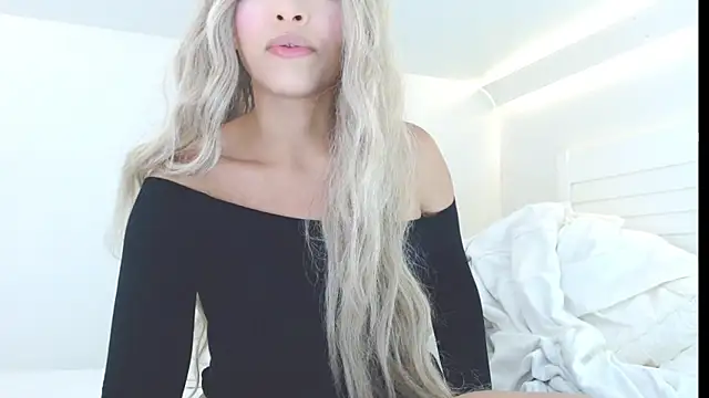 liadivina online show from November 19, 12:54 am