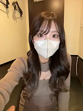 Snapshot of MIMI-JP chatting on January 24, 6:14 pm MIMI-JP online show from January 24, 6:14 pm