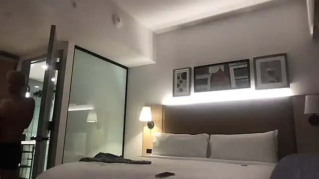 Snapshot of Dylansd chatting on January 3, 5:17 am Dylansd online show from January 3, 5:17 am