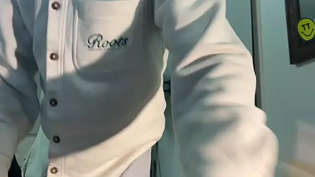 Snapshot of Dylansd chatting on December 25, 1:31 am Dylansd online show from December 25, 1:31 am