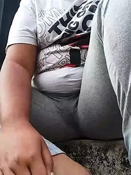 Snapshot of Rani_devi88 chatting on February 16, 12:52 am Rani devi88 online show from February 16, 12:52 am