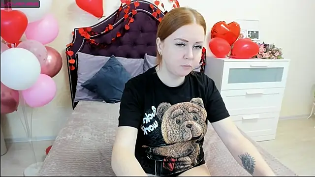 BettyBloom69 online show from February 13, 7:35 am