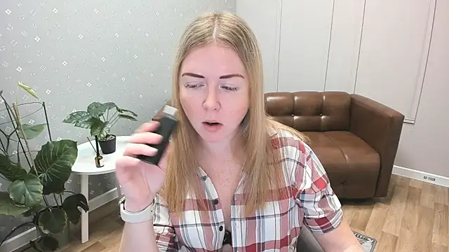 BettyBloom69 online show from November 27, 4:57 am