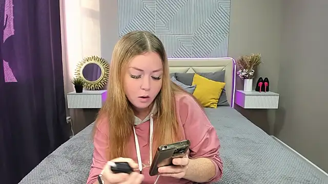 BettyBloom69 online show from September 17, 4:47 am