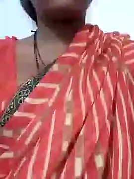 riya houswife online show from December 25, 10:17 am