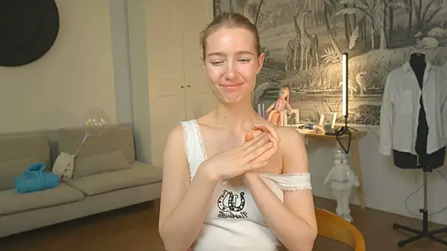 solar bella online show from January 8, 9:42 am